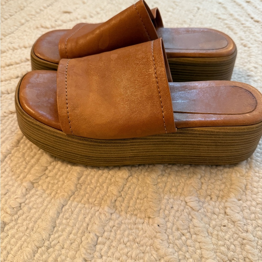 Dolce Vita Women’s Brown Leather Platform Sandals Size 10 - Picture 4 of 7